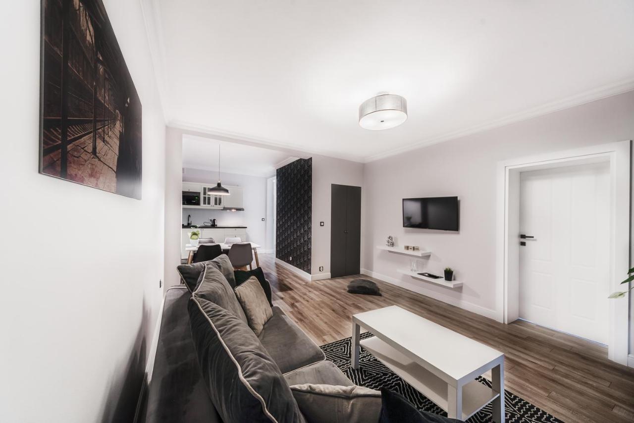 Apartamenty Feria เมียนซิดดรอแย ภายนอก รูปภาพ